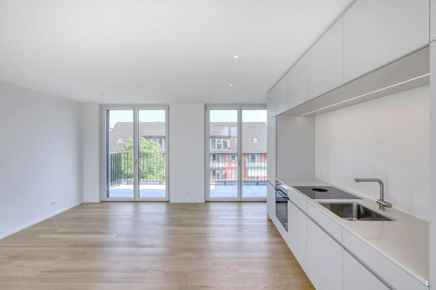 2.5 ZWG Attic - First rental, first month free living - Photo 6 of 12