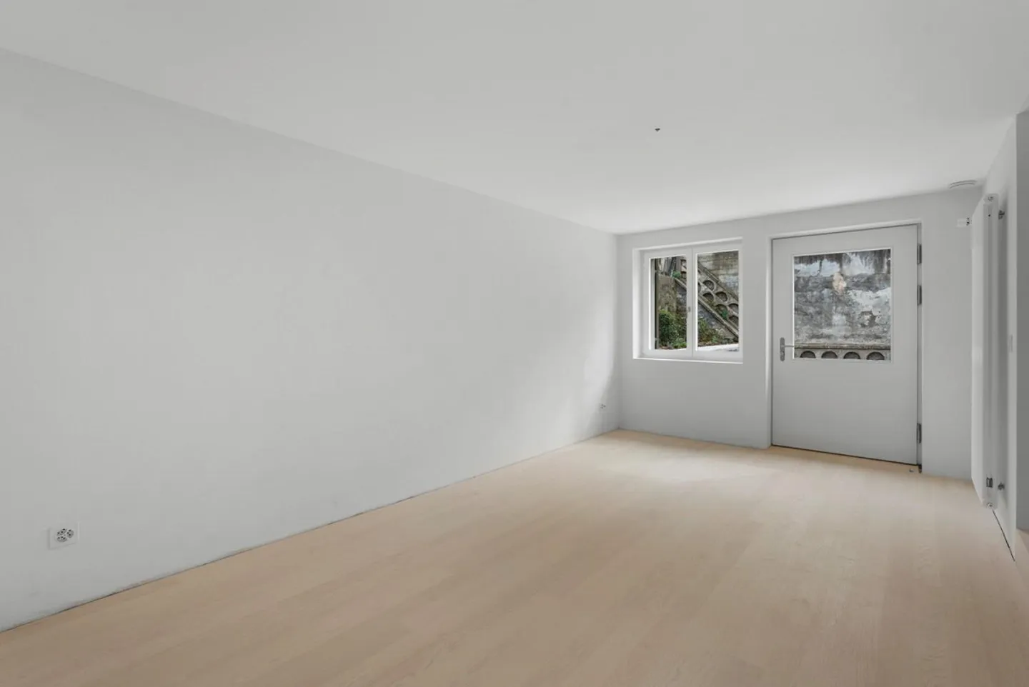 Exklusive 3.5- Zimmer-Wohnung im traditionsreichen Haus - Foto 3 von 10