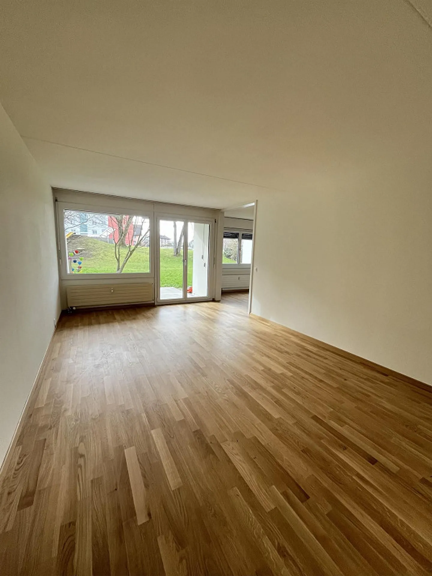 Cozy 4.5-room apartment with spacious terrace - Photo 6 of 8