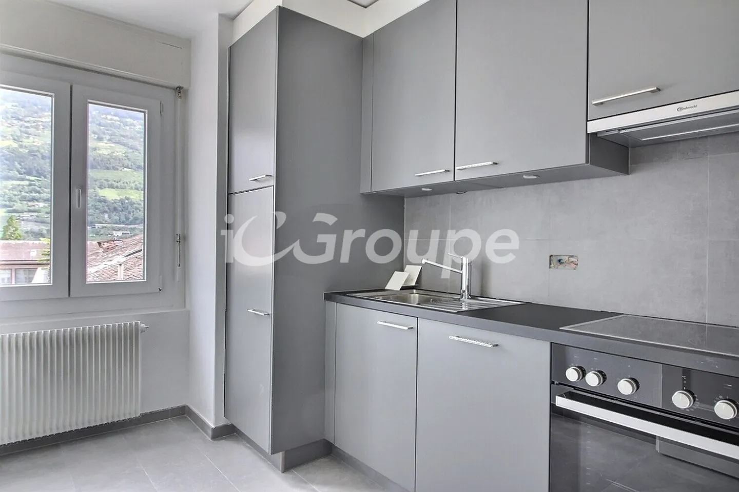 Charming Apartment in Sion - Photo 2 of 7