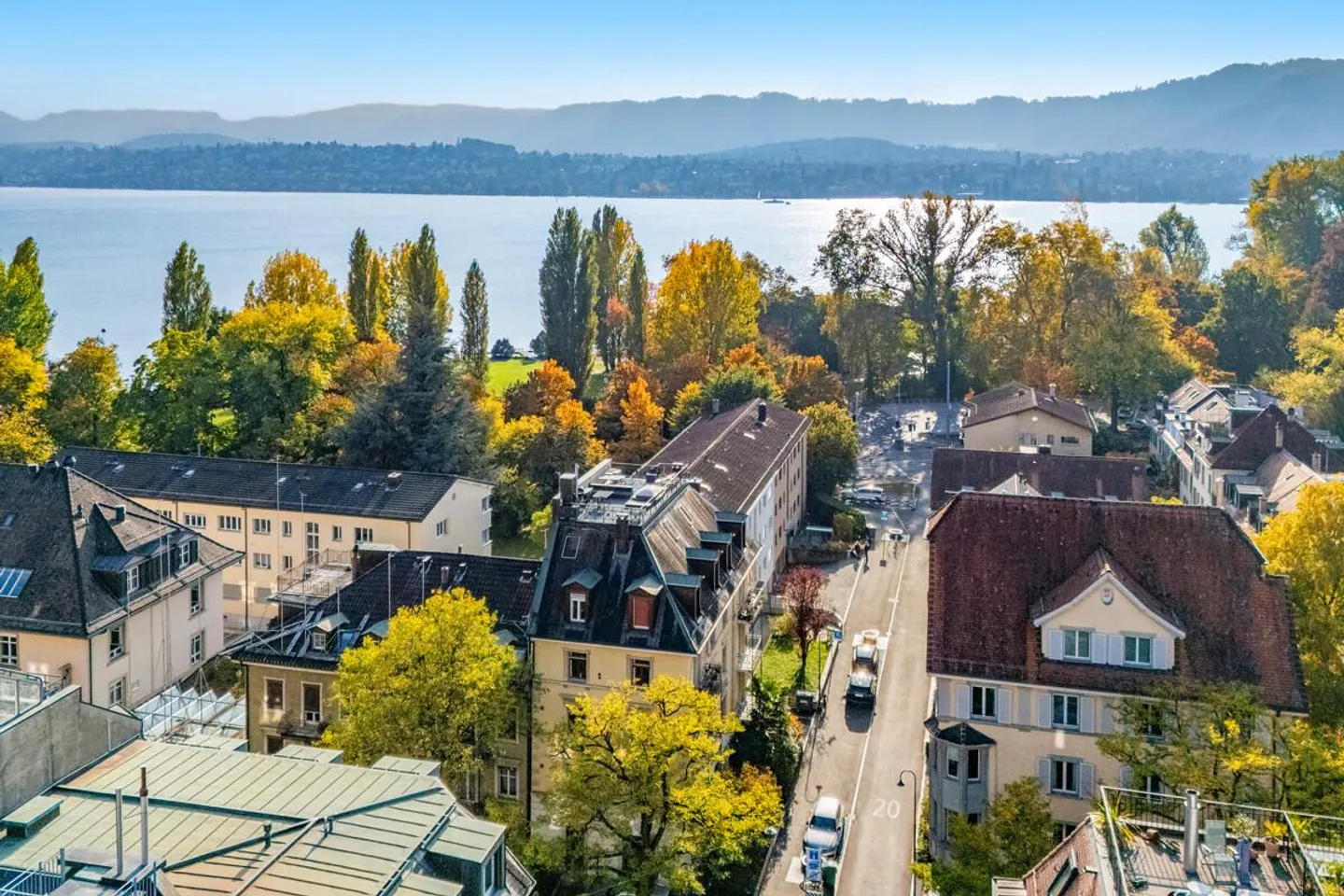 Zürich Seefeld: living between lake, city, and history - Photo 4 of 5