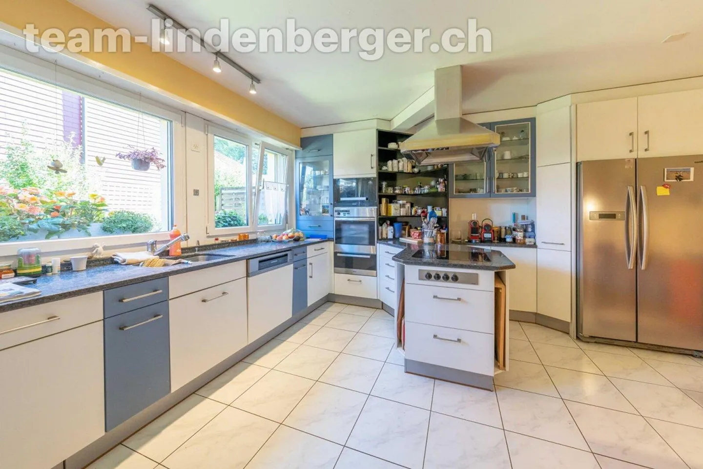 Idylle familiale - Charmante maison individuelle de 4½ pièces avec jardin - Photo 4 sur 13