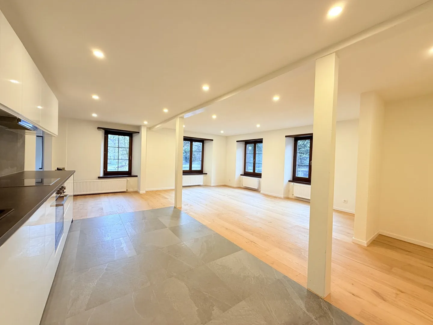 Charmante Renovierte Wohnung - Foto 2 von 8