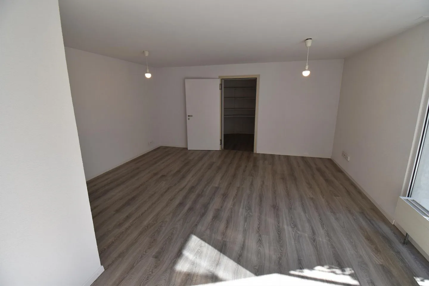 Central Office Space - Photo 2 of 7
