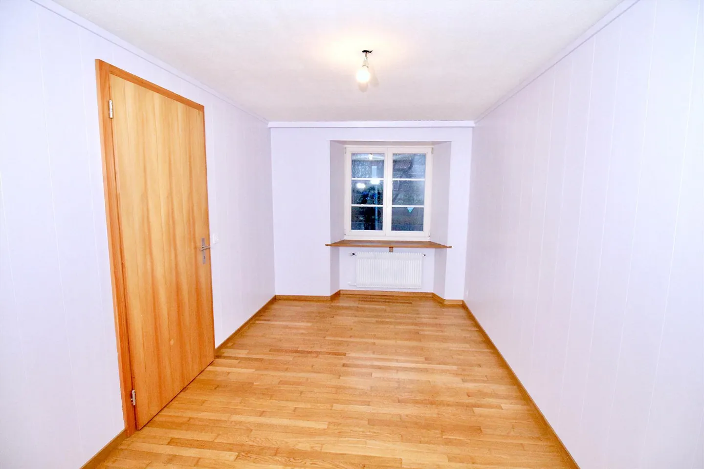 Bright, lively, beautiful 2.5 room apartment for rent - Photo 9 of 10