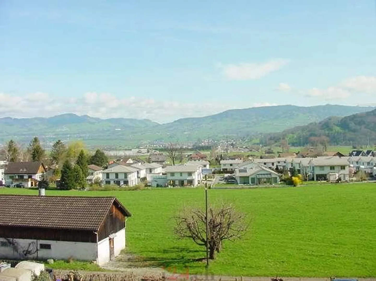 Appartement 3.5 pièces avec agencement pratique et balcon - Photo 8 sur 9