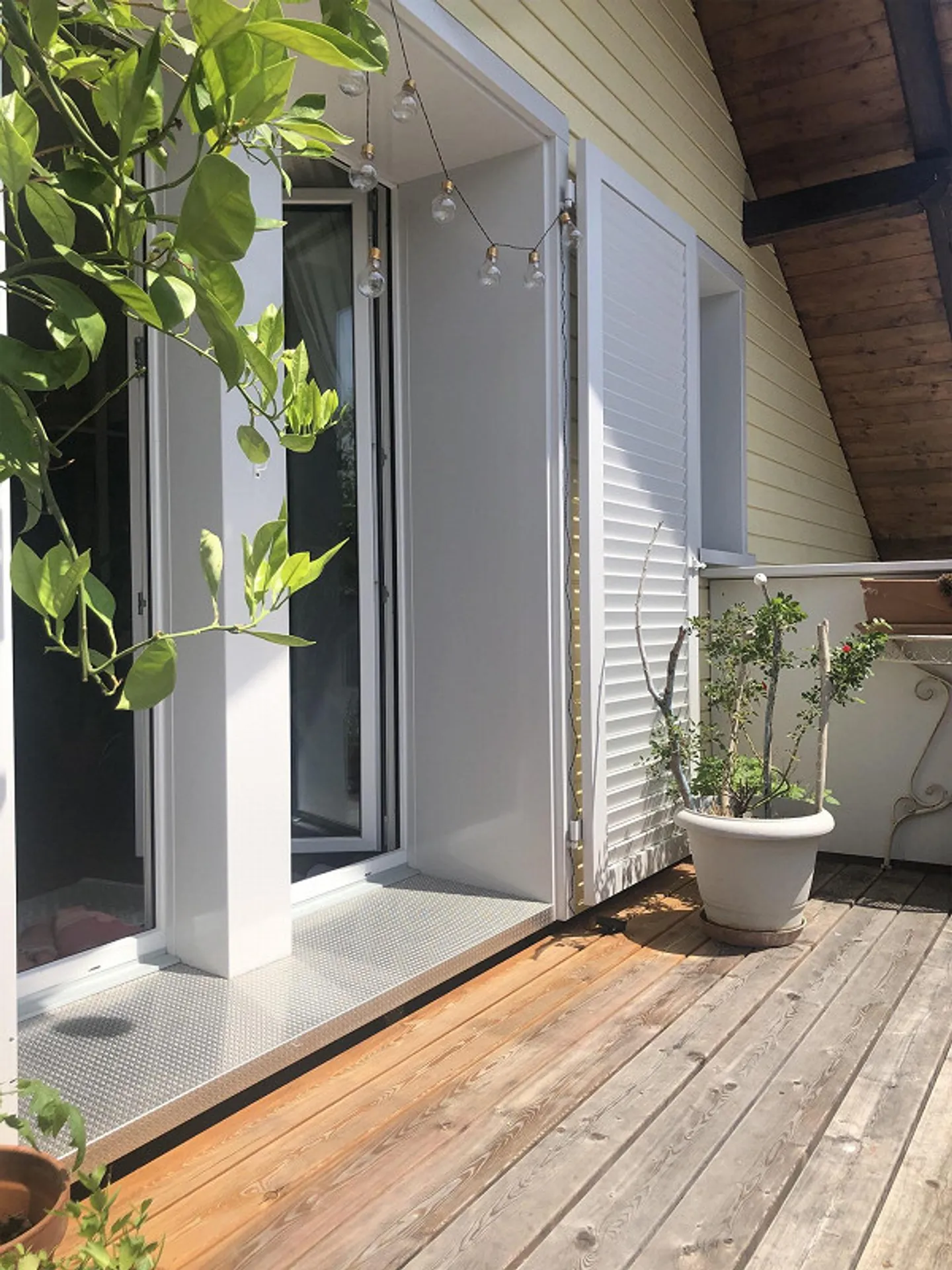 Limited rental: Beautiful and furnished attic apartment (loft) - Photo 8 of 10