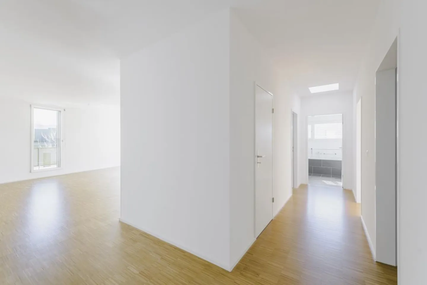 Top modern apartment with a large roof terrace of 72 m2 - Photo 9 of 9
