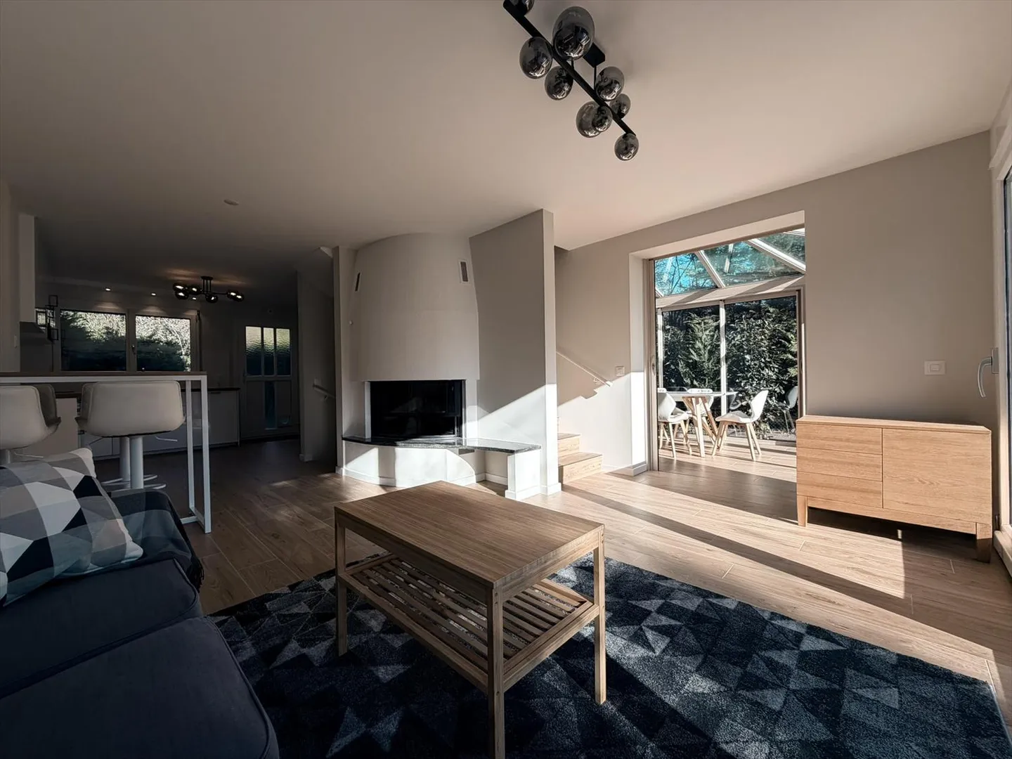 Maison contiguë 5 pièces - Photo 3 sur 18