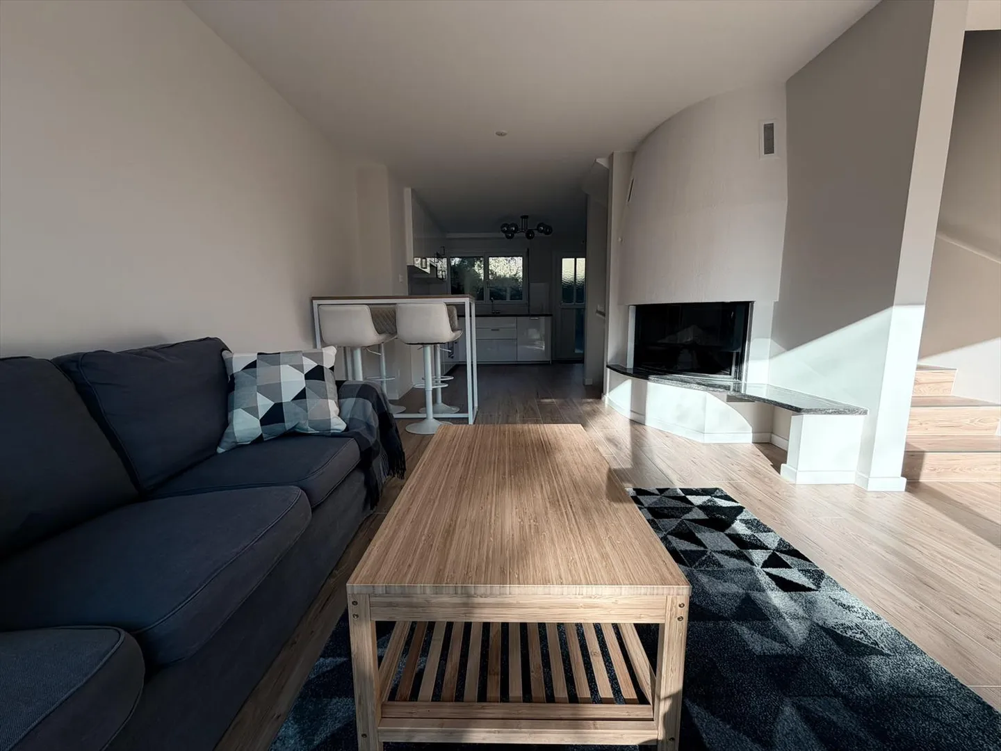 Maison contiguë 5 pièces - Photo 4 sur 18