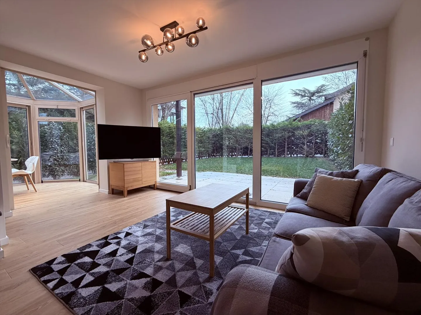 Maison contiguë 5 pièces - Photo 1 sur 18