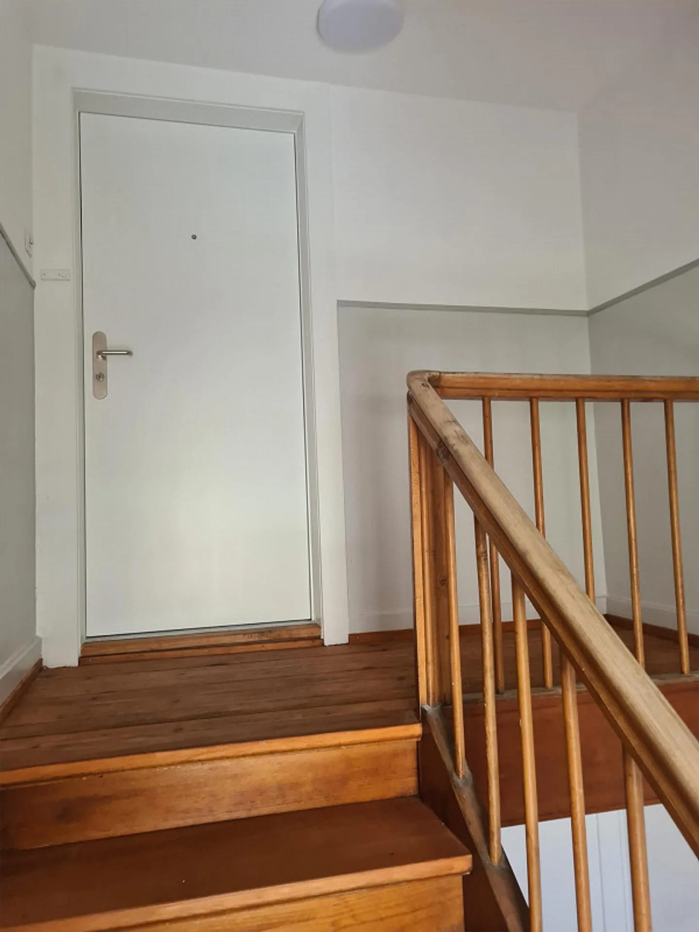 Maisonette di 3,5 stanze ristrutturata come nuova - Foto 2 di 15