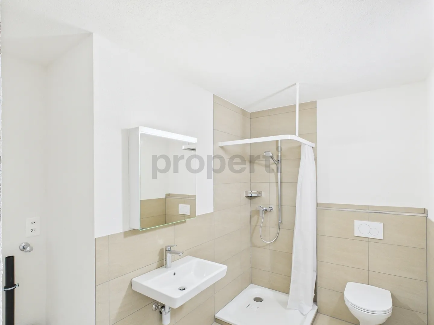 Modern 3.5-room attic apartment in Schleitheim, SG - Photo 10 of 13