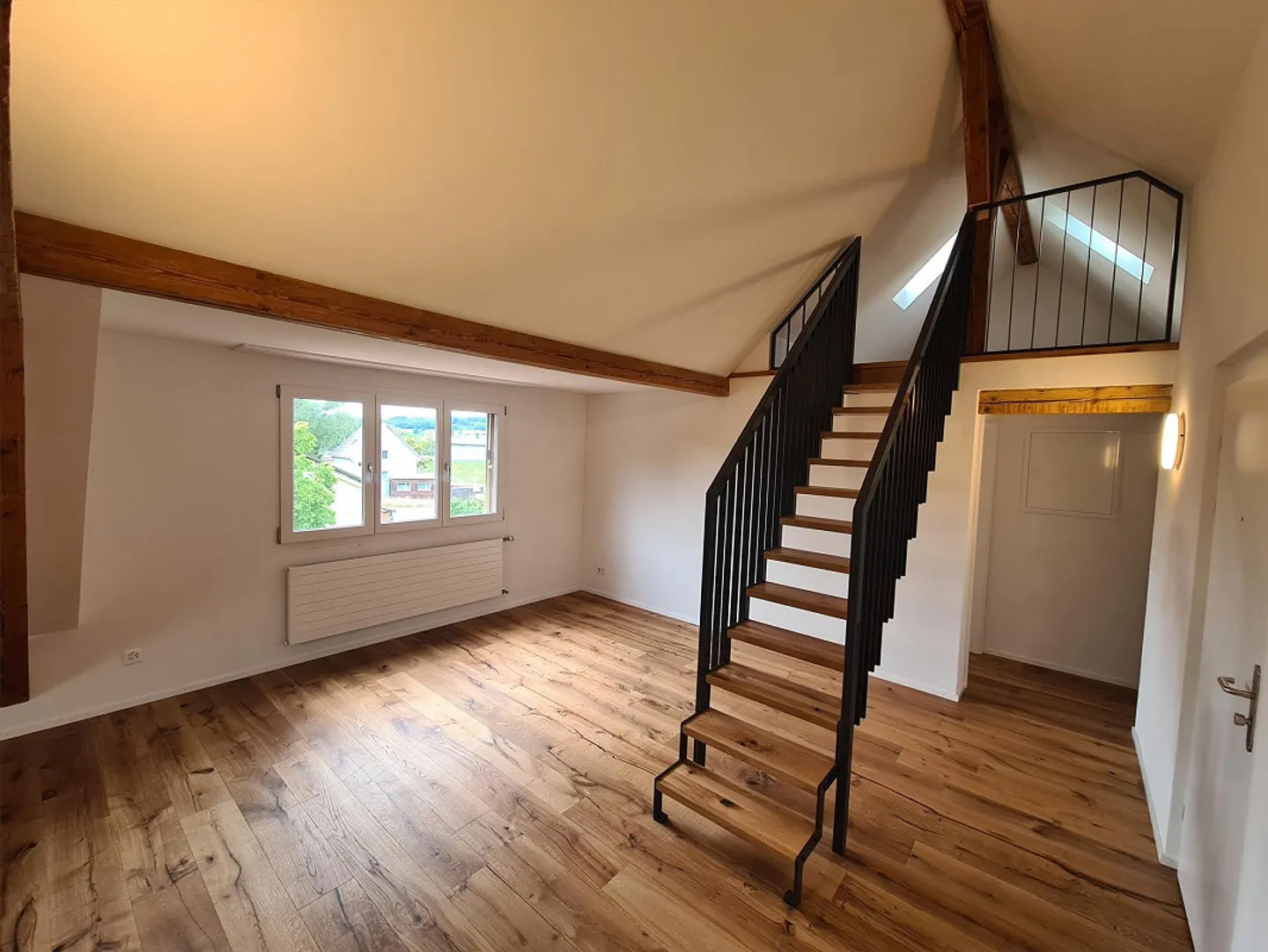 Maisonette di 3,5 stanze ristrutturata come nuova - Foto 9 di 15