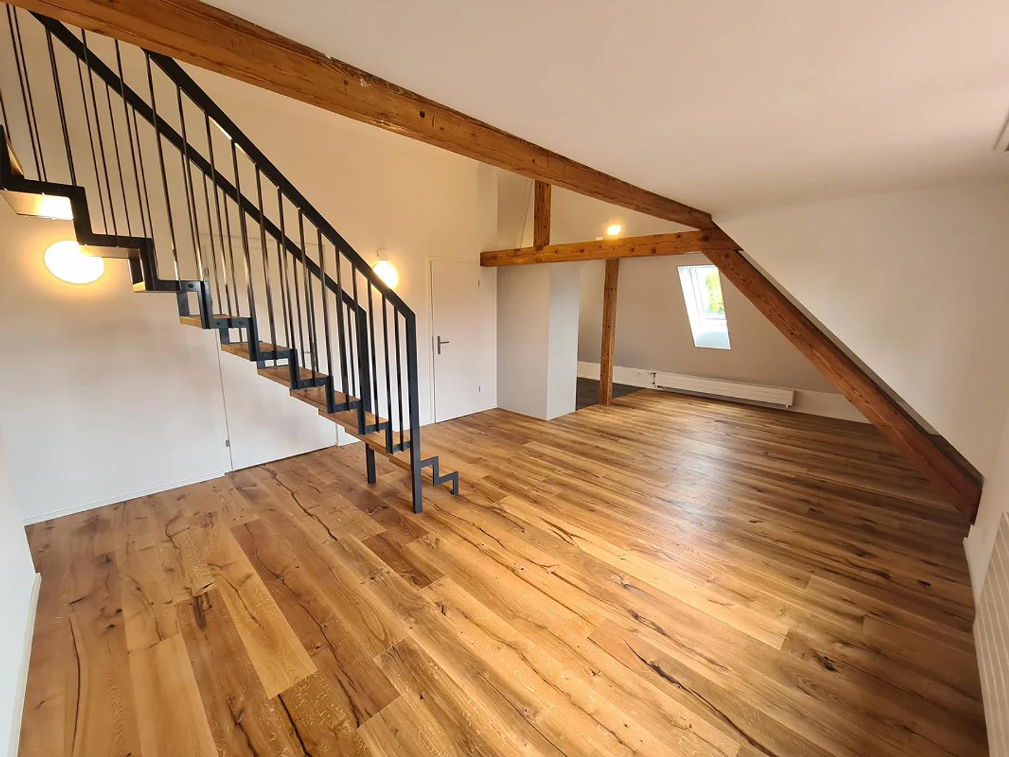 Maisonette di 3,5 stanze ristrutturata come nuova - Foto 10 di 15