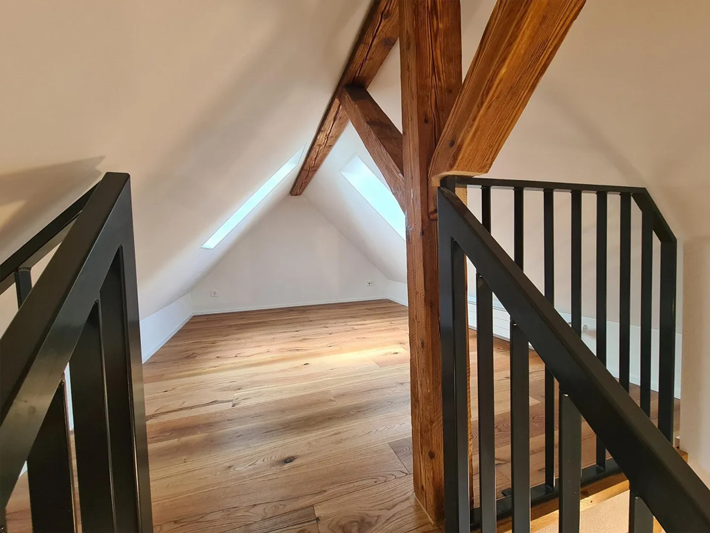 Maisonette di 3,5 stanze ristrutturata come nuova - Foto 11 di 15