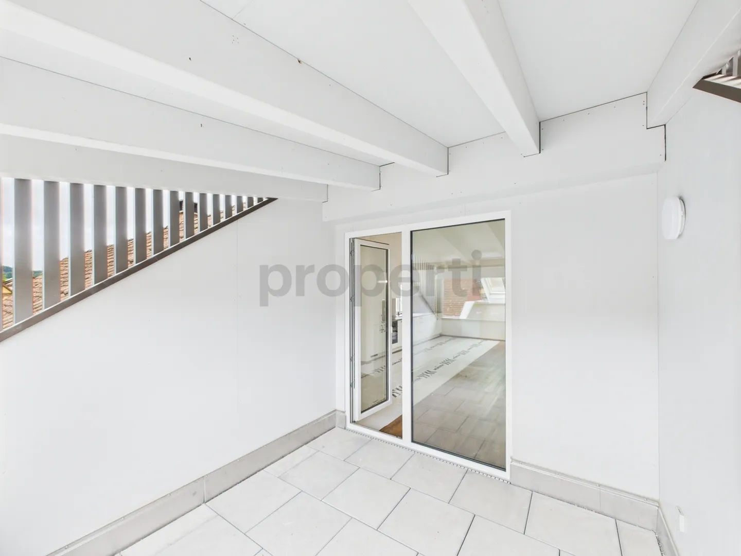 Modern 3.5-room attic apartment in Schleitheim, SG - Photo 12 of 13