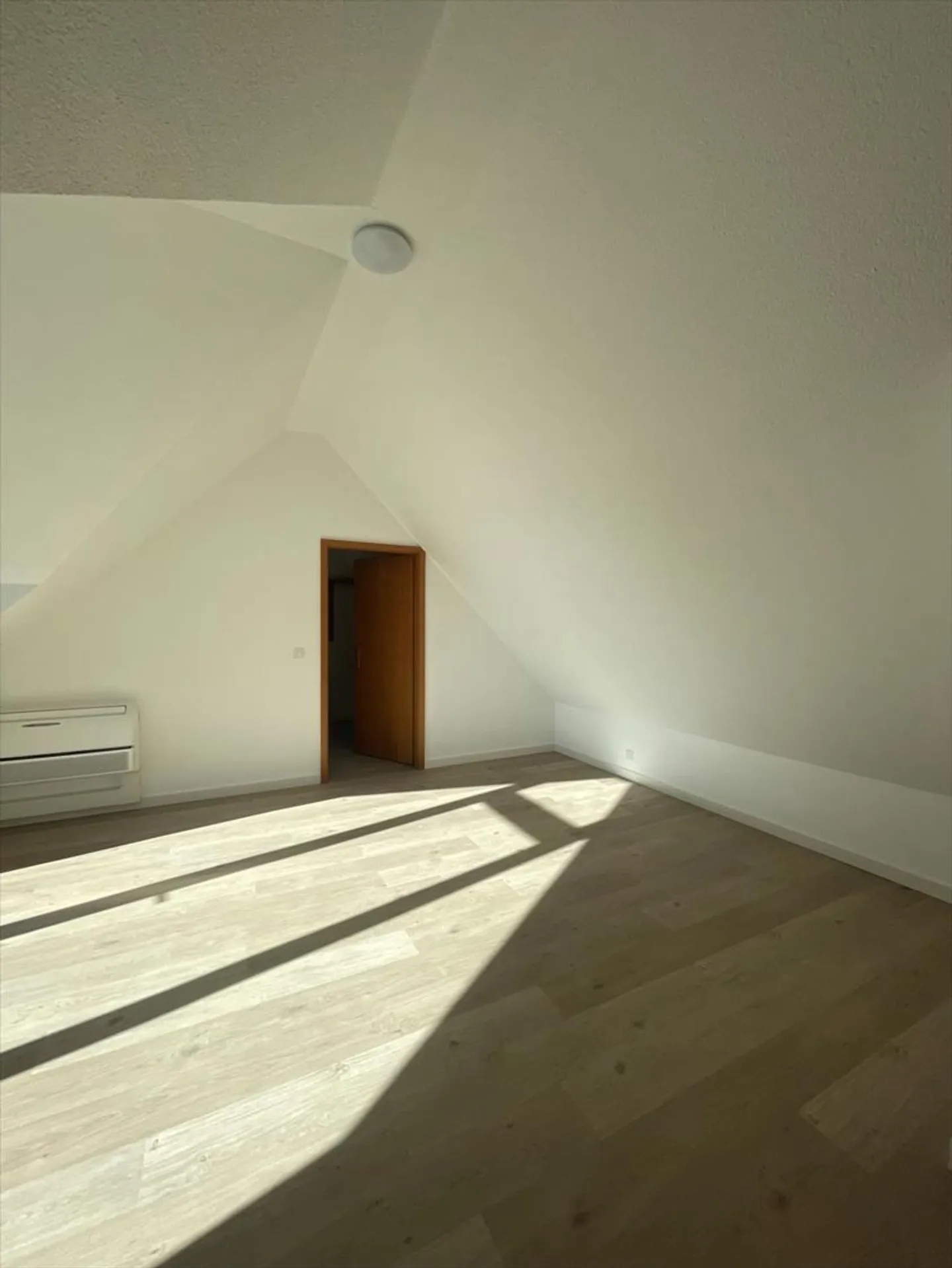 Apartment for rent - Photo 2 of 11