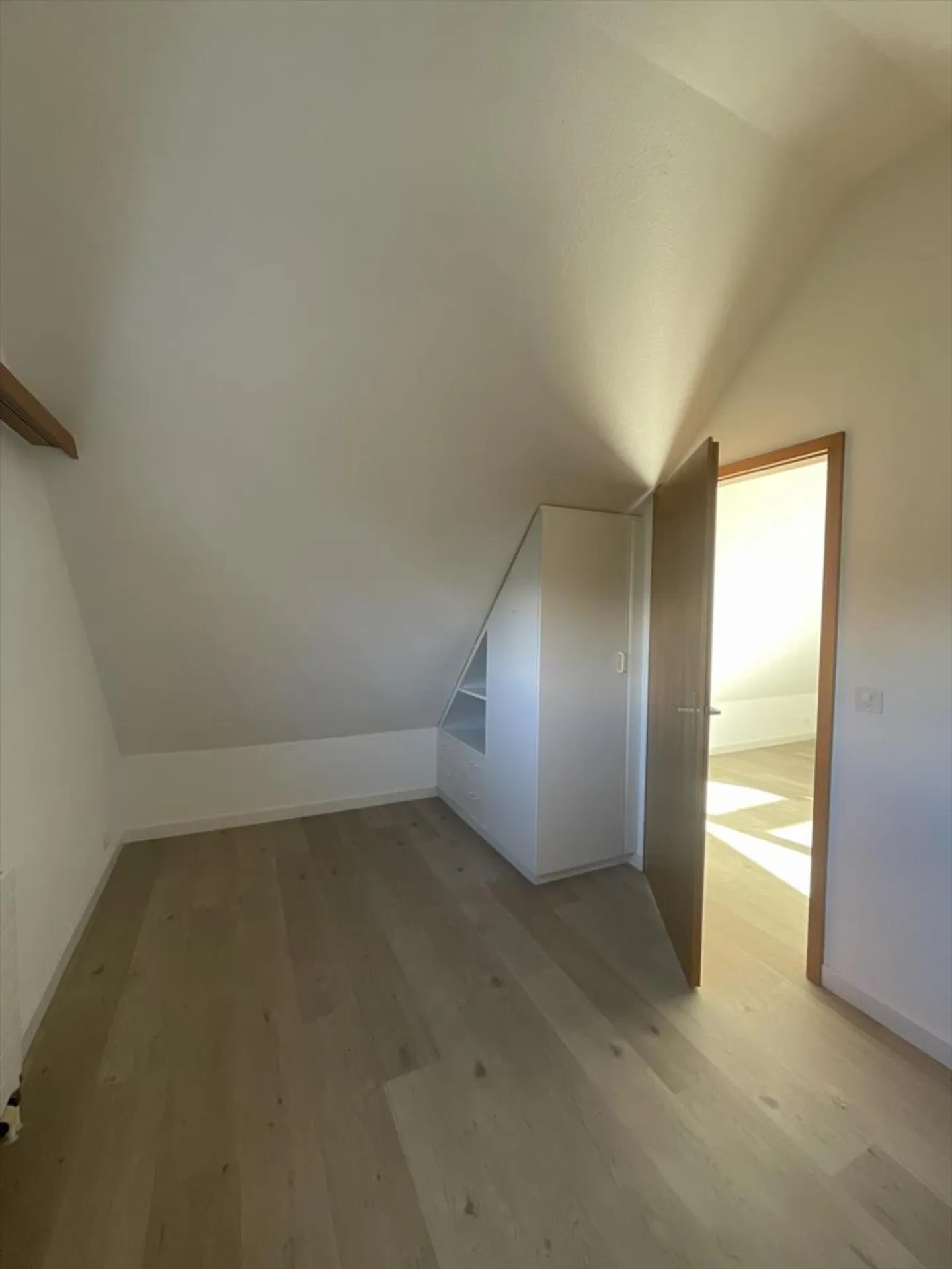 Apartment for rent - Photo 5 of 11