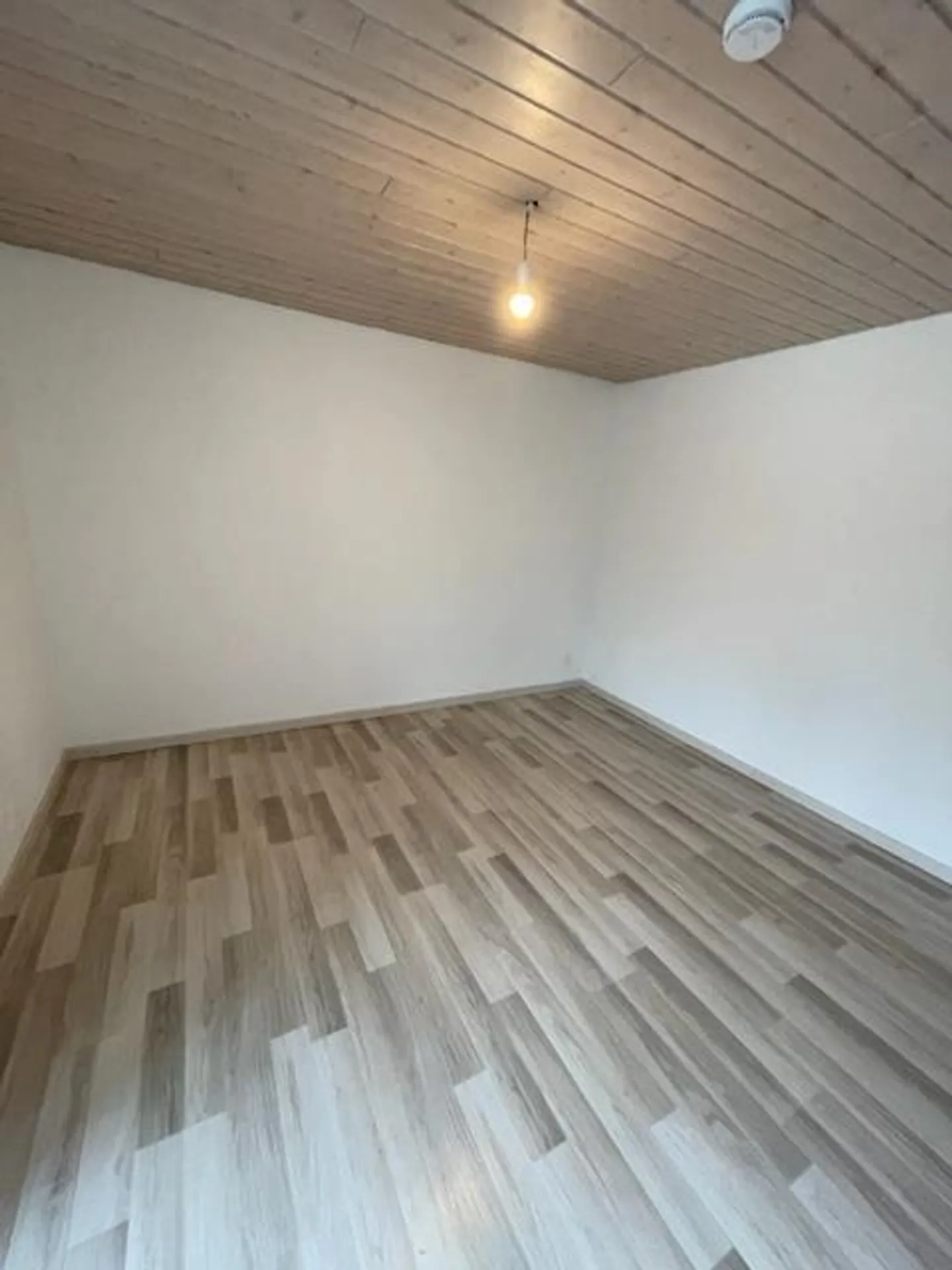 Charmante 3.5 Zimmer Wohnung - Foto 10 von 11
