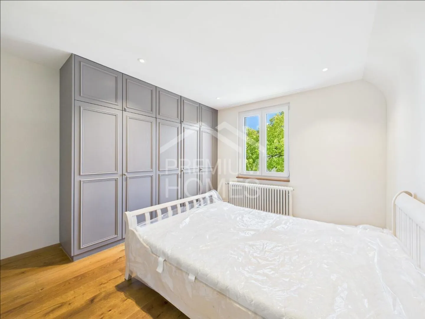 Charming Home - Space for the Whole Family - Photo 4 of 10