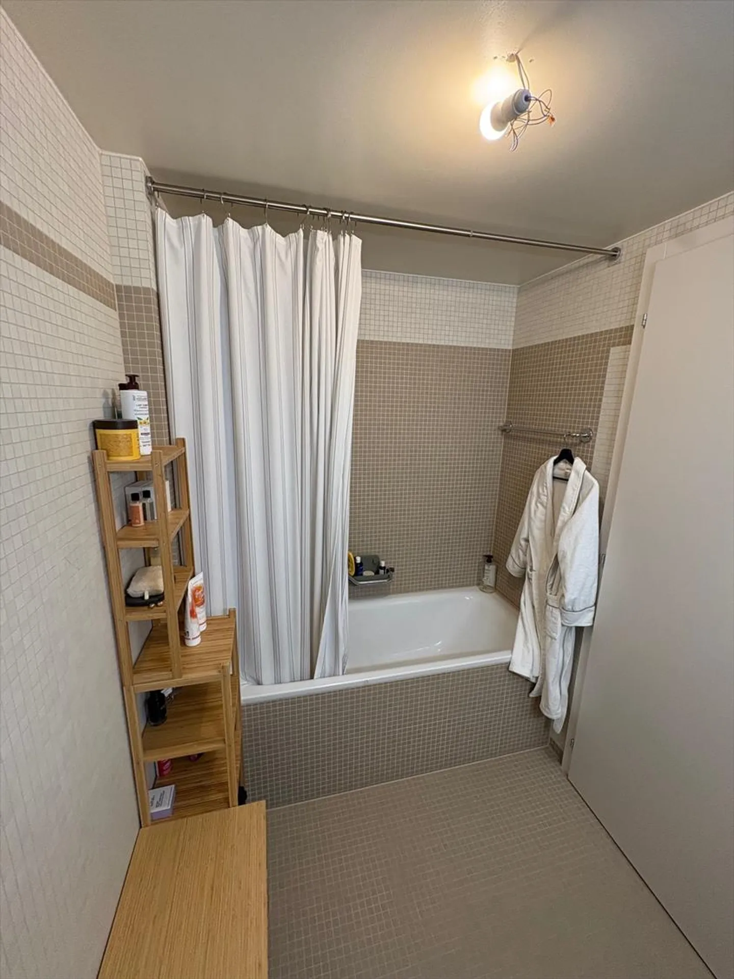 Wohnung 3.5 Zimmer im Erdgeschoss, ideal gelegen nahe der Innenstadt - Foto 2 von 6