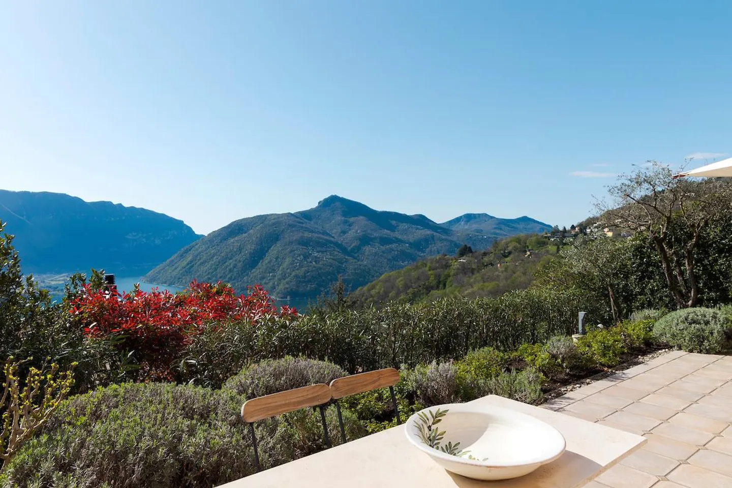 Casa unifamiliare in stile mediterraneo - Villa mediterranea con vista incredibile sul lago - Foto 7 di 10