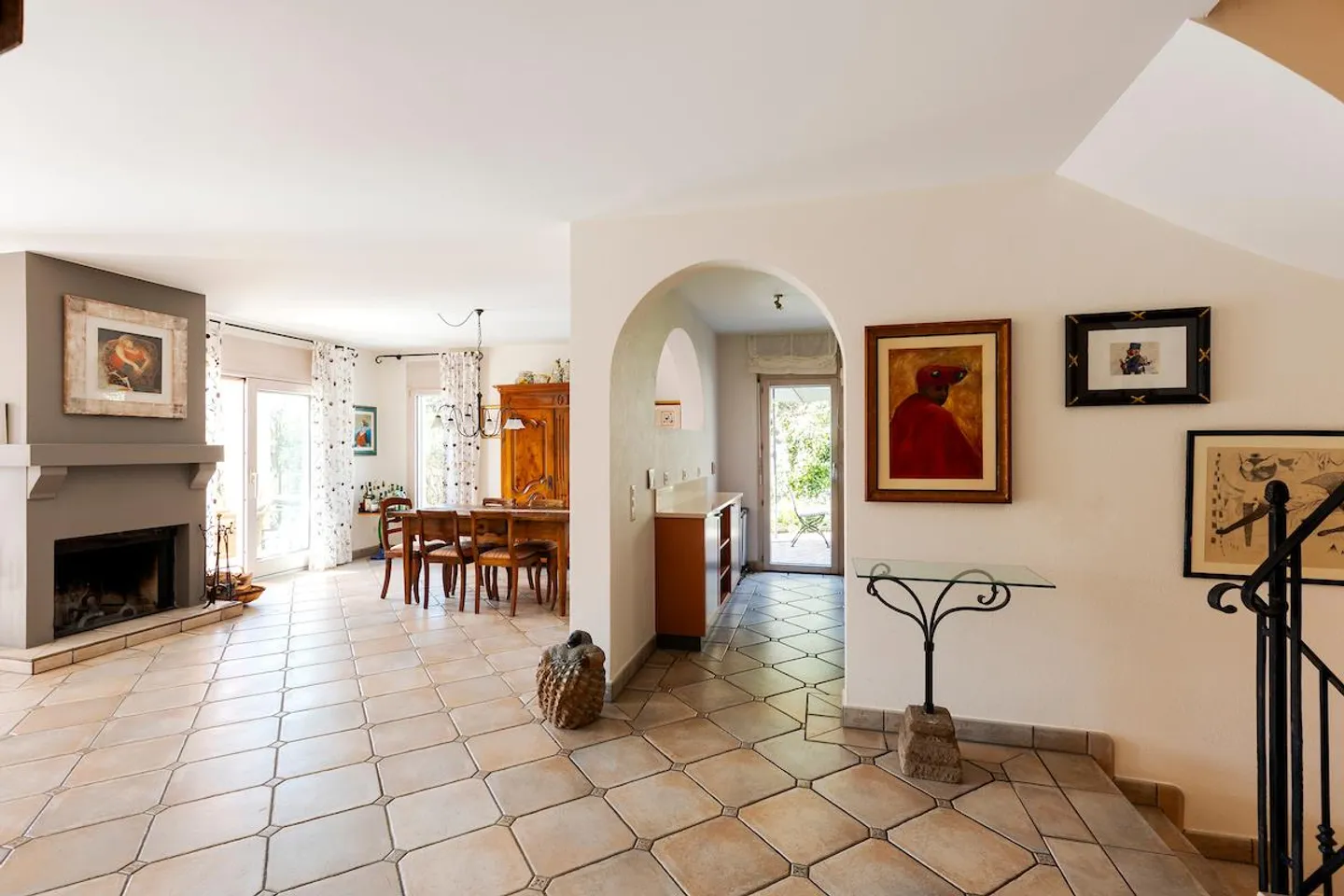 Casa unifamiliare in stile mediterraneo - Villa mediterranea con vista incredibile sul lago - Foto 2 di 10