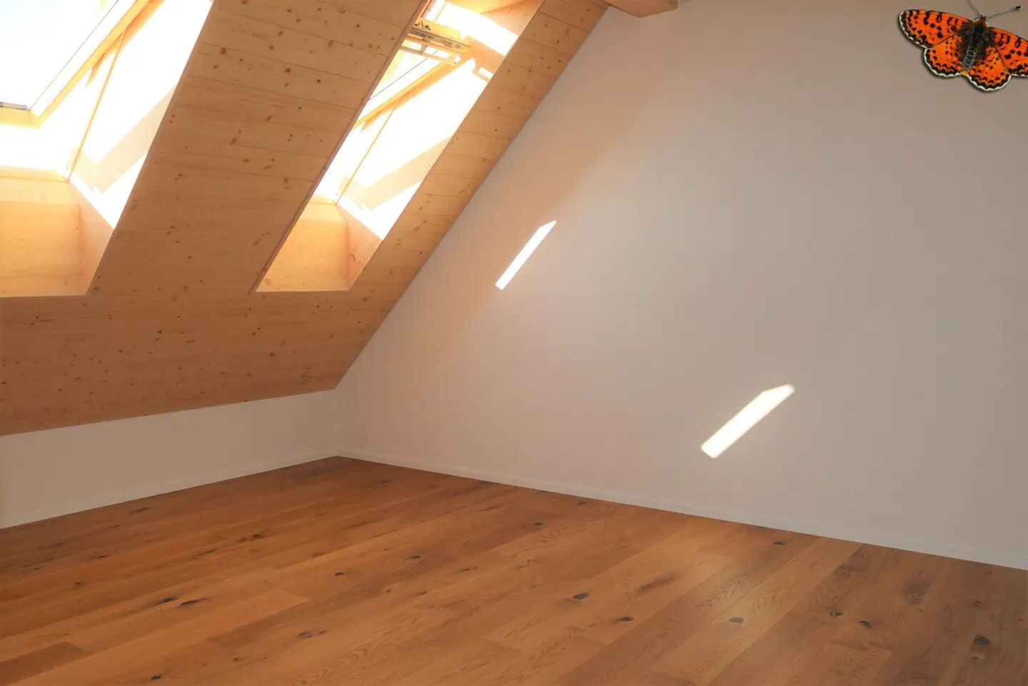 3 ½ ROOMS - IN DUPLEX ! - Photo 8 of 10