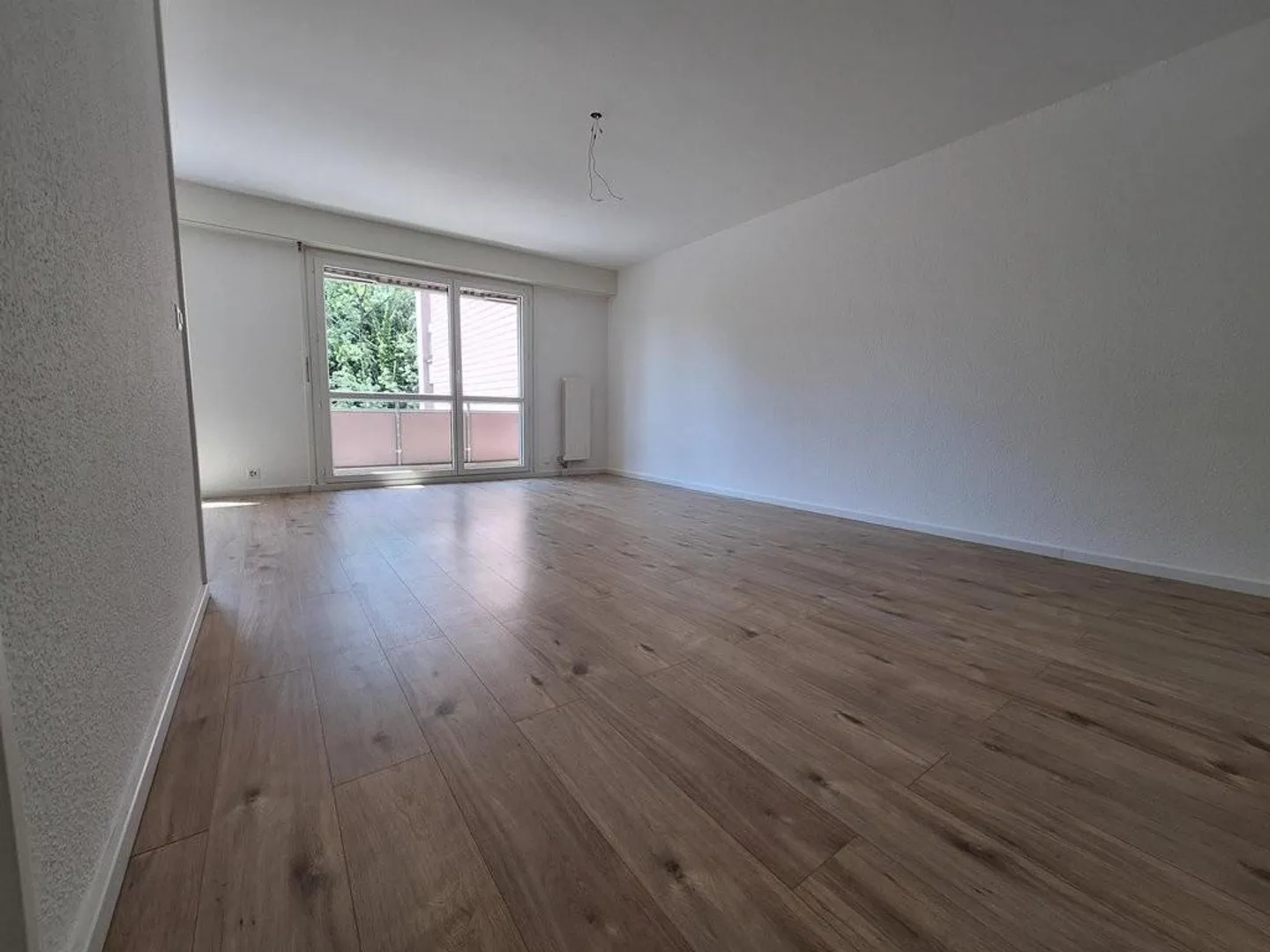 Bright 3.5 room apartment in a quiet environment - Photo 1 of 6