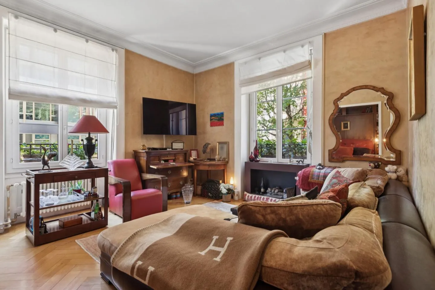 Charming Pied-à-Terre in the heart of Champel - Photo 1 of 9