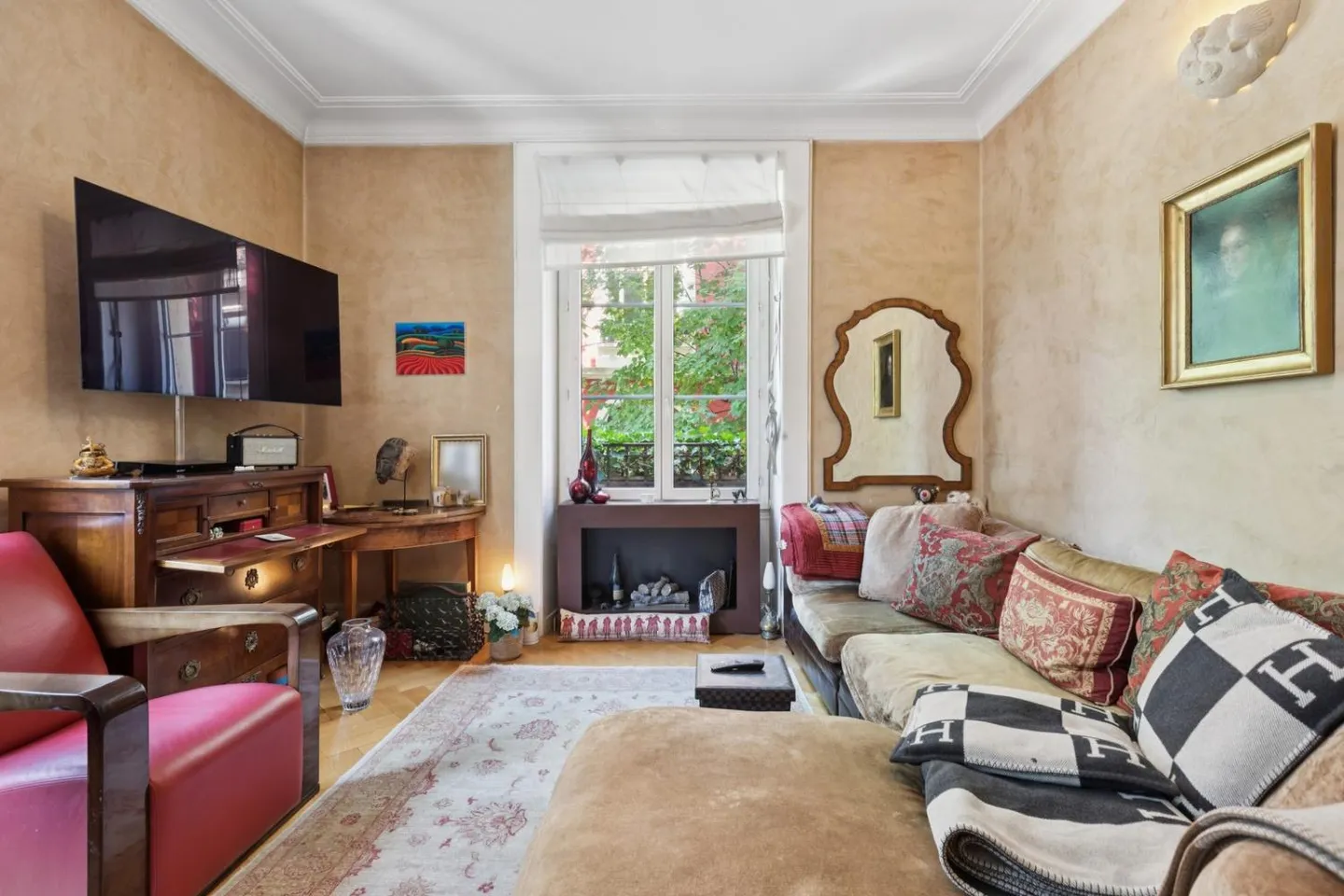 Charming Pied-à-Terre in the heart of Champel - Photo 2 of 9