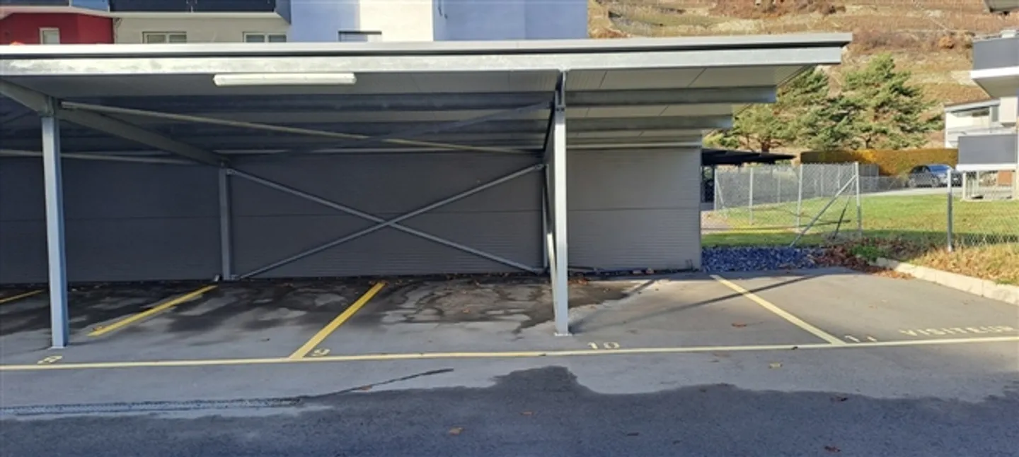 For rent outdoor parking spaces
Covered
Martigny - Photo 2 of 2