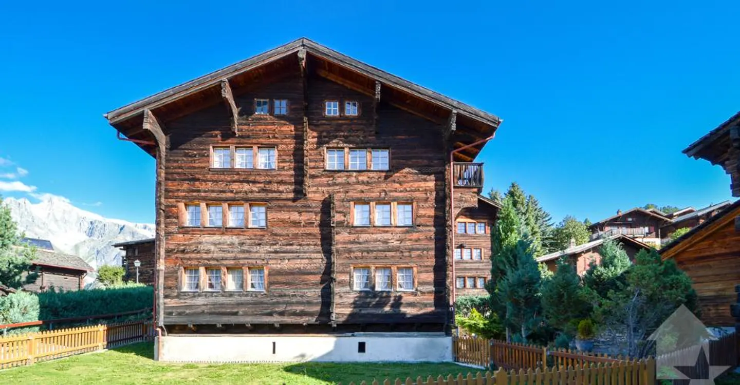 Chalet storico nelle Alpi - Foto 1 di 13
