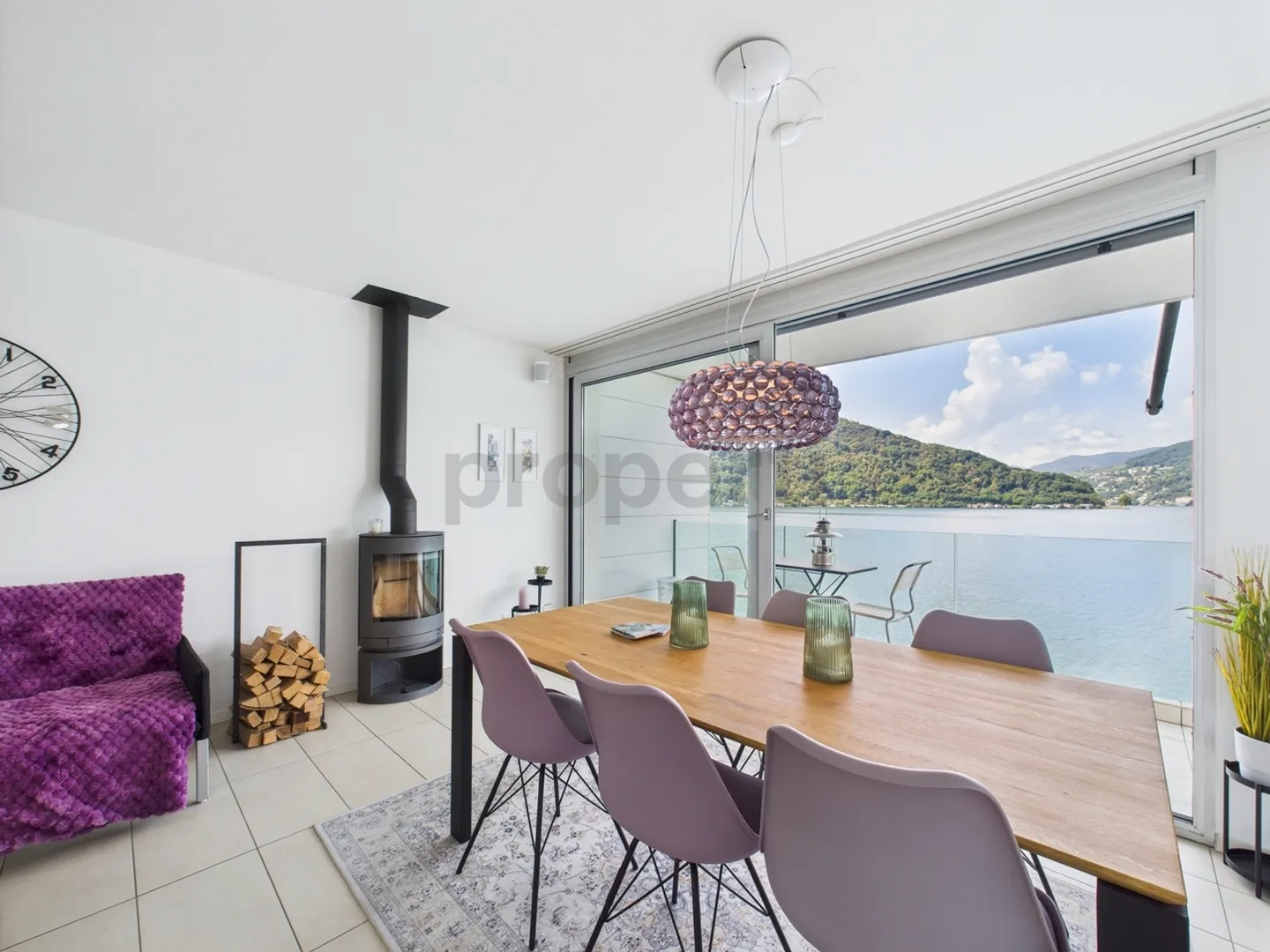 Elegantes Villenhaus in Bissone mit direktem Zugang zum Luganersee - Foto 4 von 13