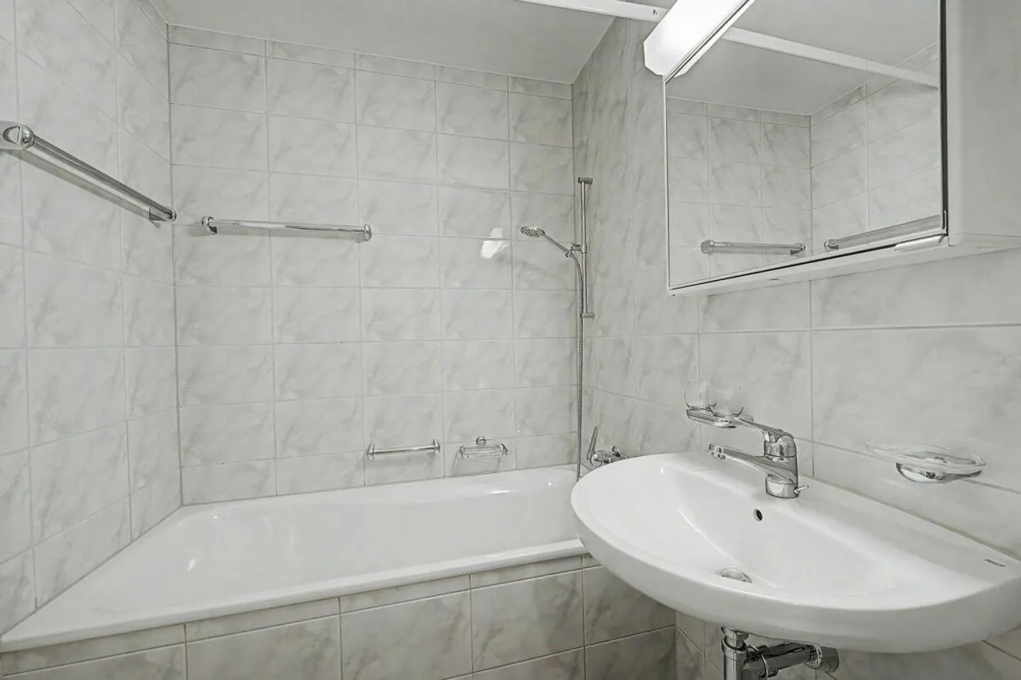 2.5-room apartment in a green environment - Photo 10 of 12