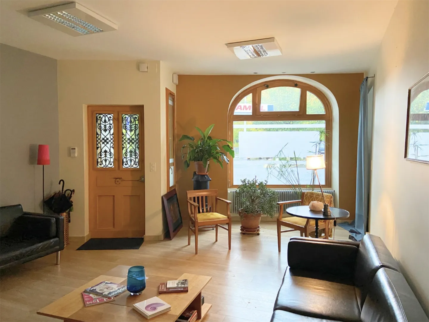 Modern Business Premises in Chêne-Bourg for Sale for Investor - Photo 4 of 8