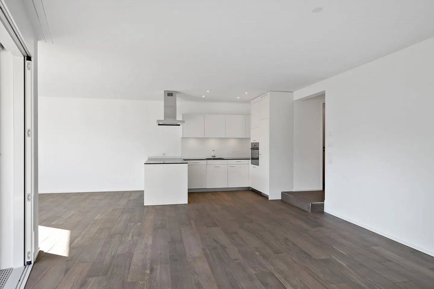 Moderne Wohnung in zentraler Lage - Foto 4 von 10