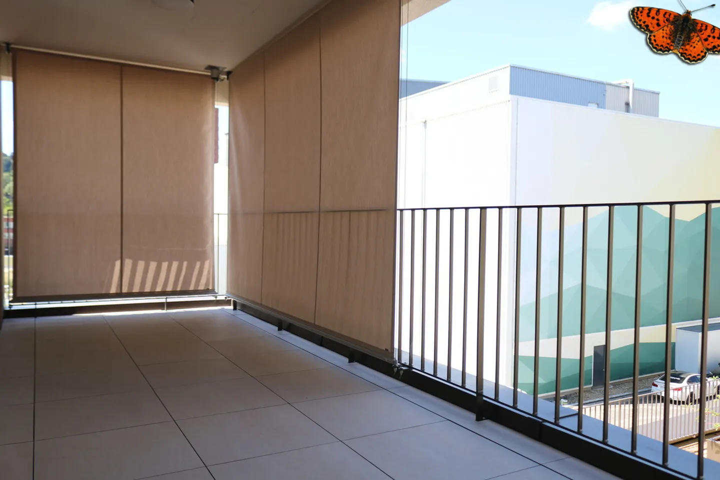 Modern Apartment with Balcony - Photo 12 of 18