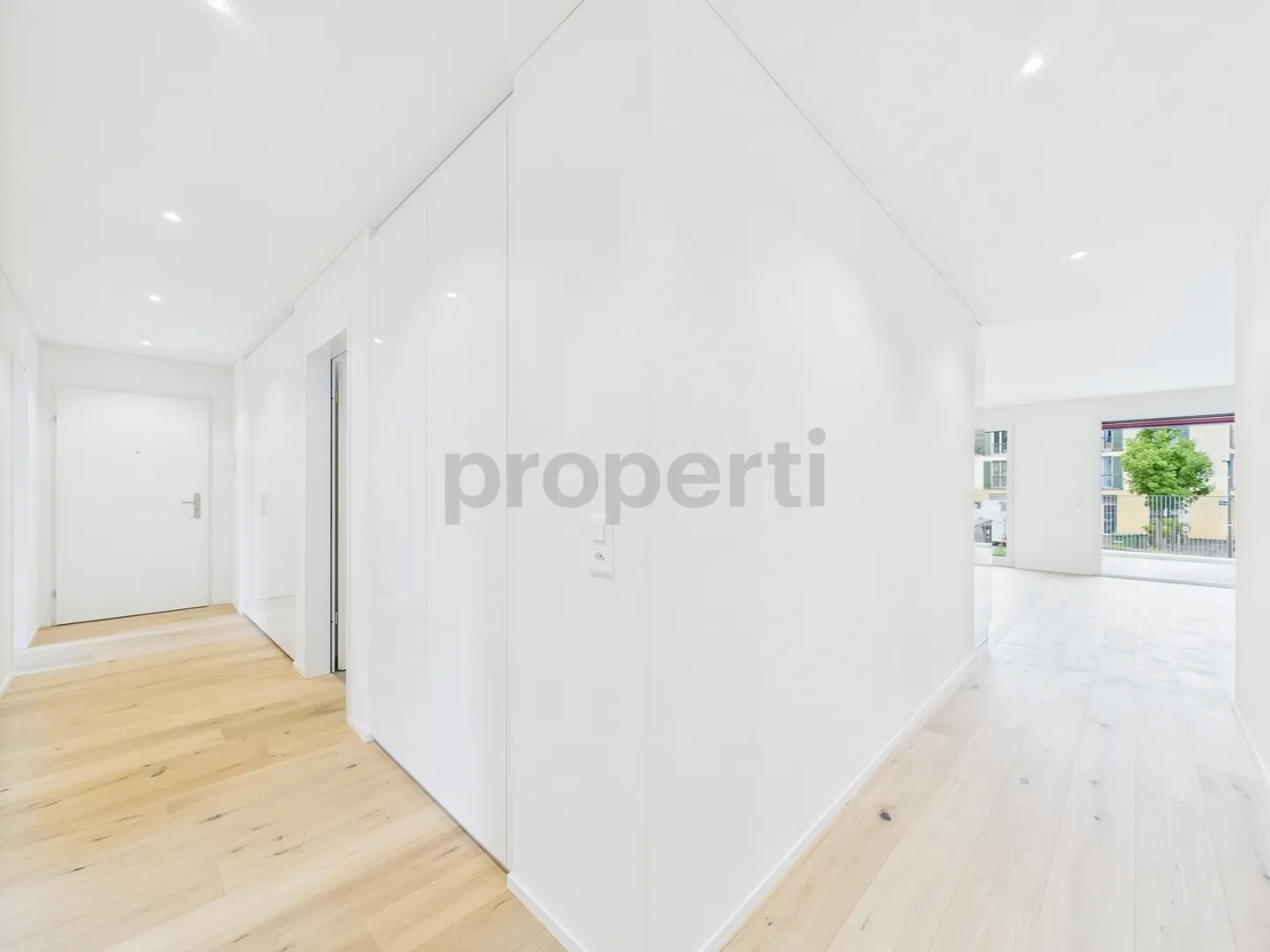 Available immediately | First occupancy 4½-room new apartment directly at the train station - Photo 8 of 13