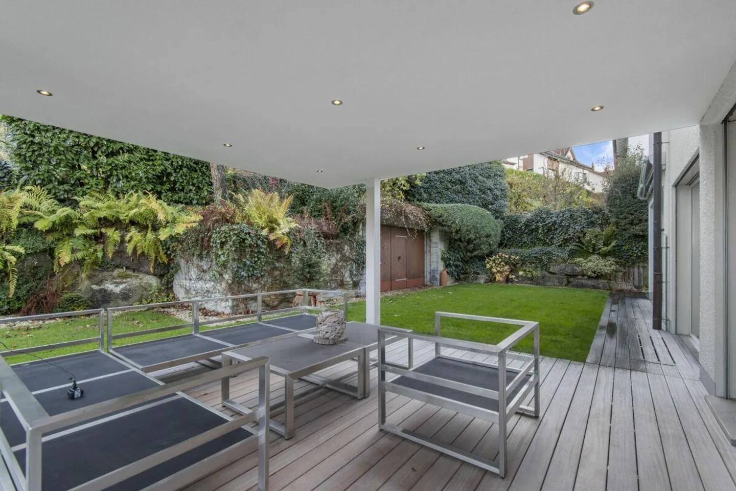 Ihr neues Zuhause auf Zeit - freistehendes Einfamilienhaus an Top-Lage mit Teilseeblick - Foto 3 von 12