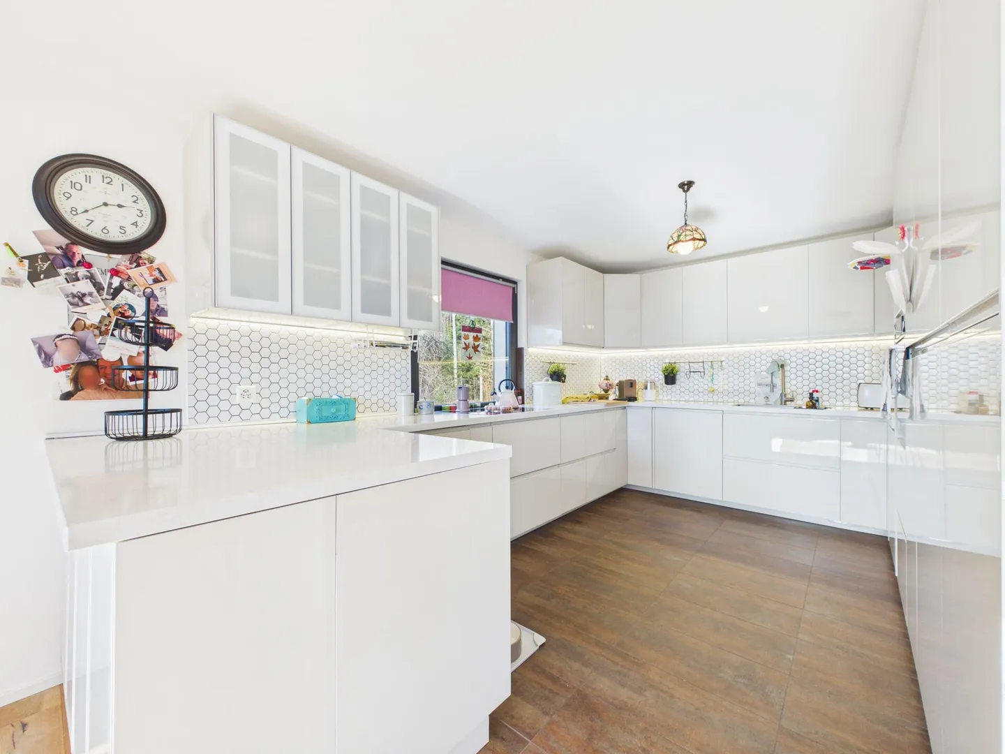 Casa familiare moderna con giardino d'inverno - Foto 3 di 7