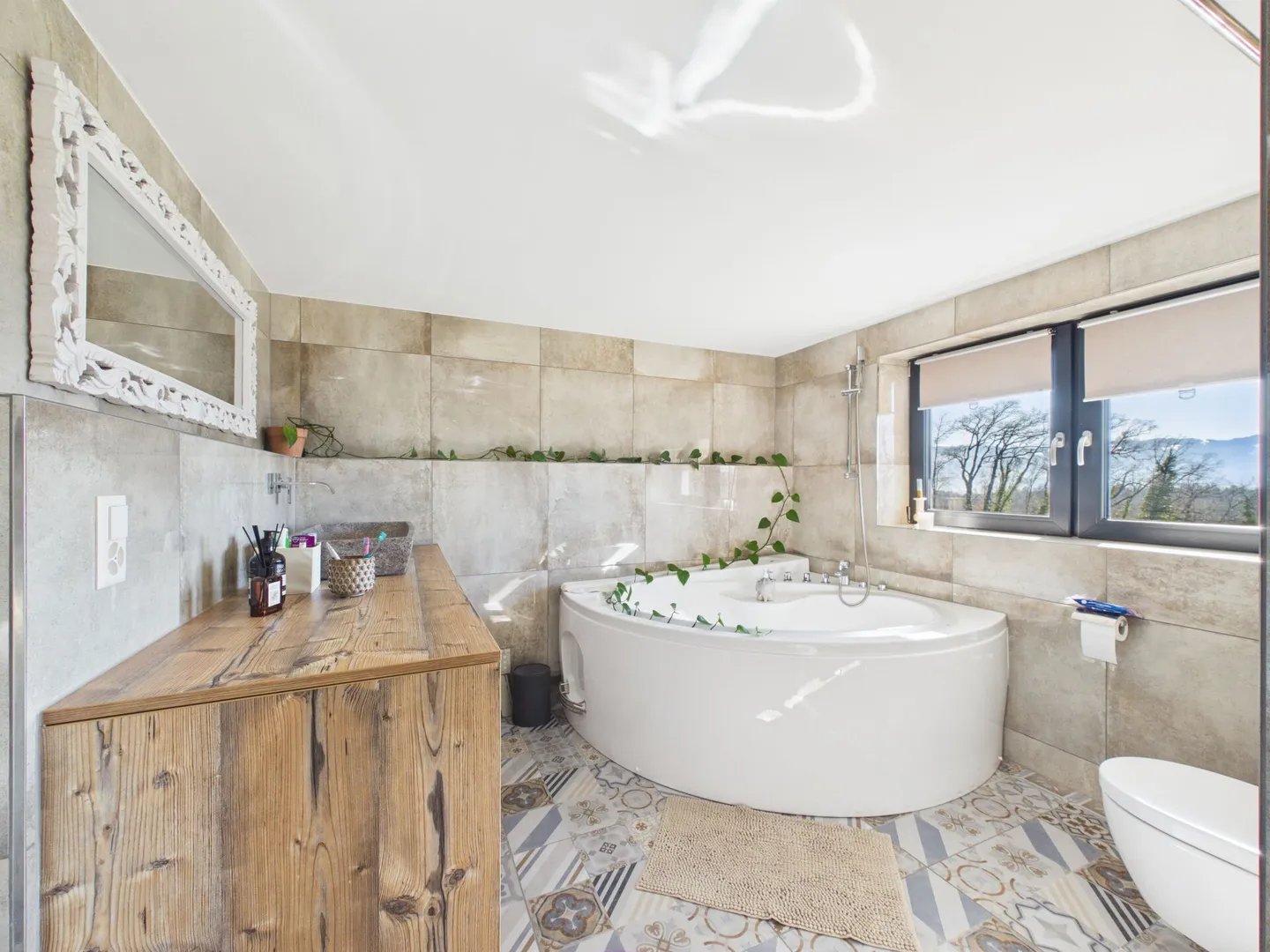 Casa familiare moderna con giardino d'inverno - Foto 4 di 7