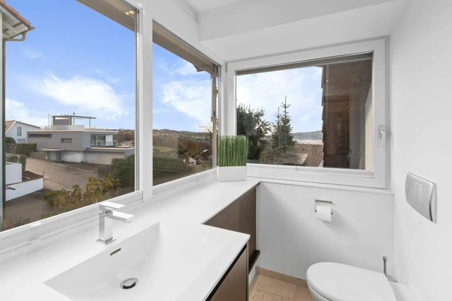 Ihr neues Zuhause auf Zeit - freistehendes Einfamilienhaus an Top-Lage mit Teilseeblick - Foto 11 von 12