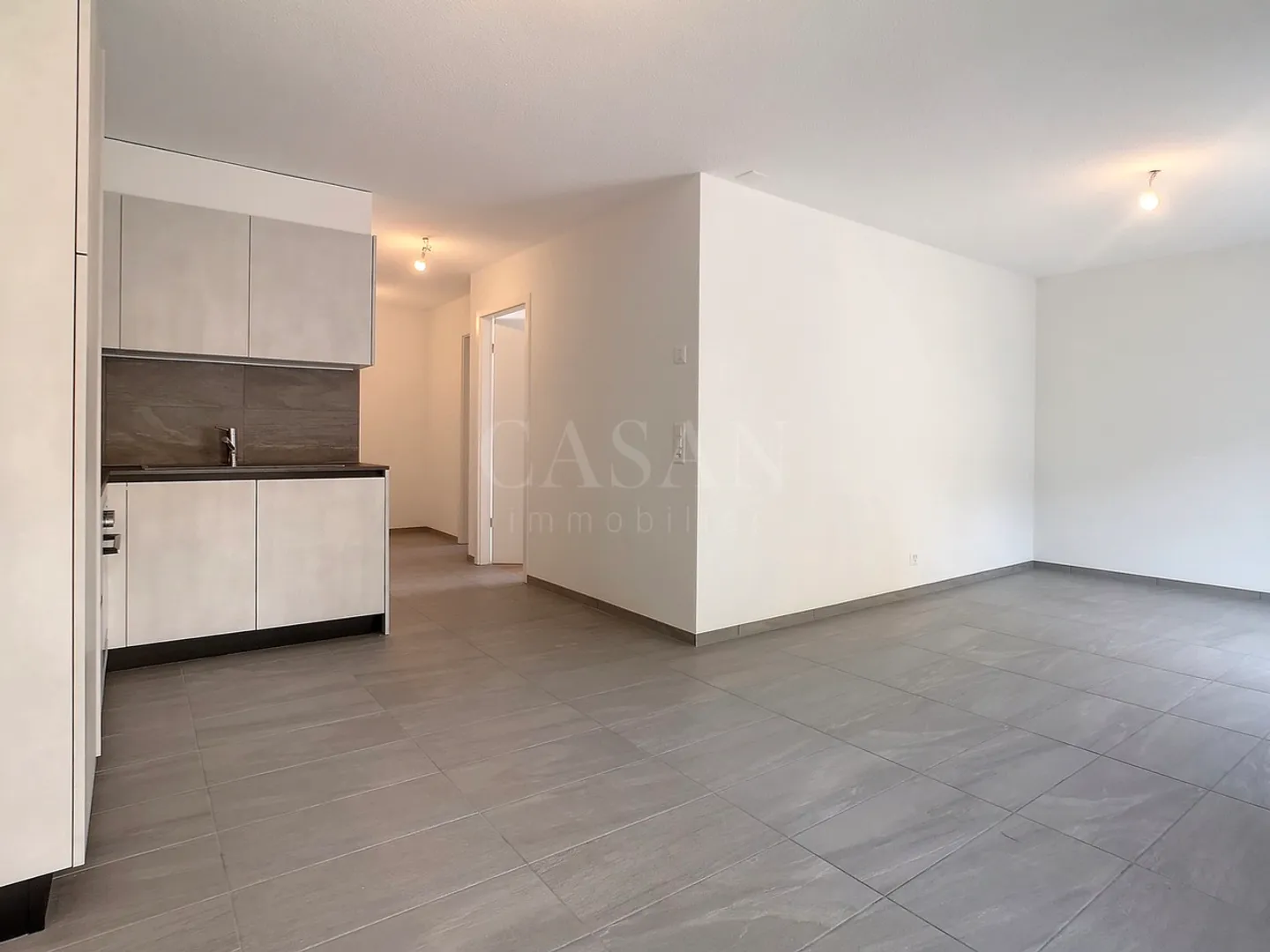 3.5 Room Apartment - Photo 1 of 7