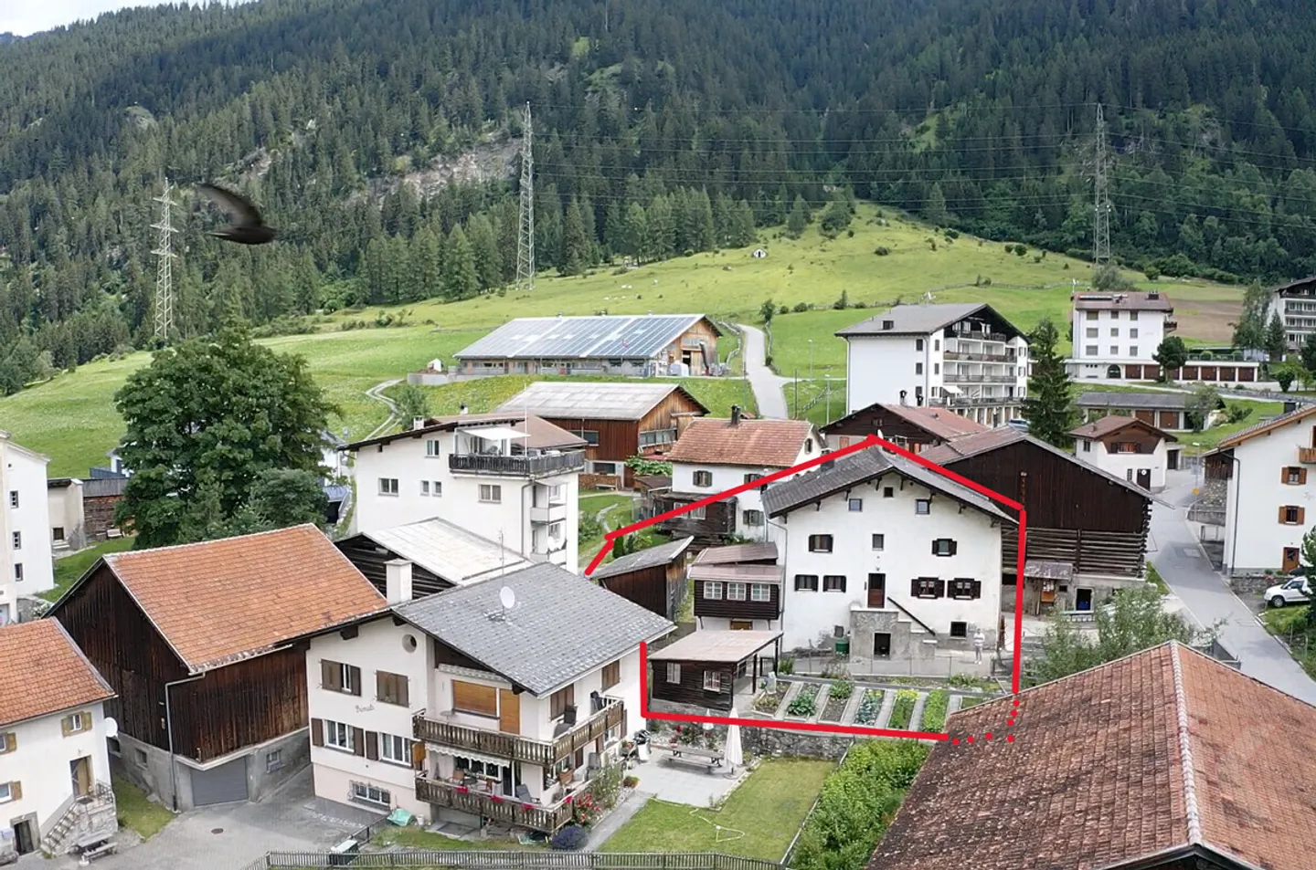Geräumiges Bauernhaus an toller Aussichtslage bei Savognin - Foto 1 von 13