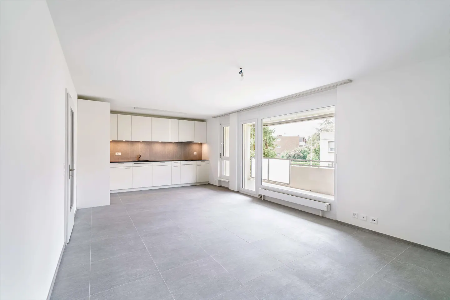 Attractive and spacious apartment in Allschwil - Photo 3 of 9