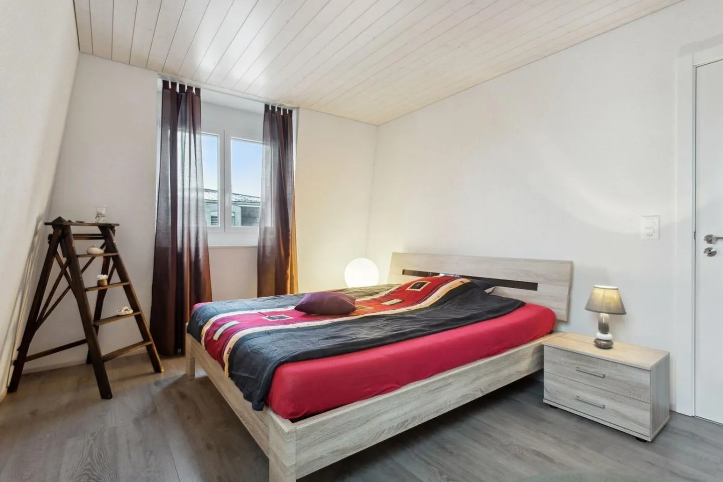 Außergewöhnliche Wohnung mit Balkon und ungehindertem Blick auf die Alpen - Foto 3 von 5
