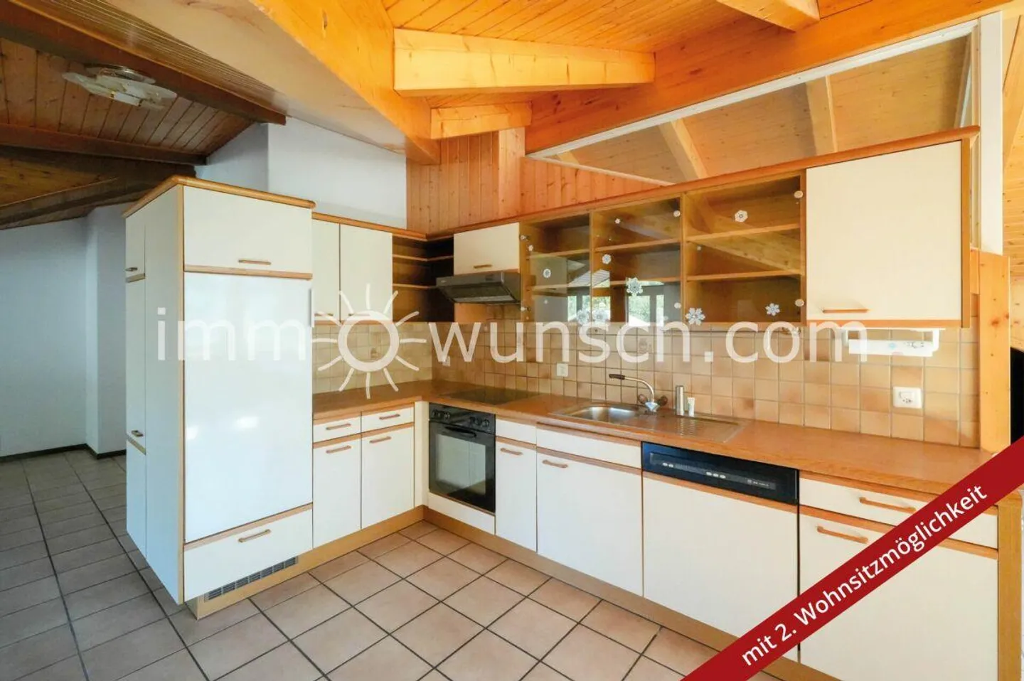 Charmante 2 ½ Zimmer (3 ½ Zi.) Dach-Eigentumswohnung, mit 2. Wohnsitzmöglichkeit - Foto 2 von 20