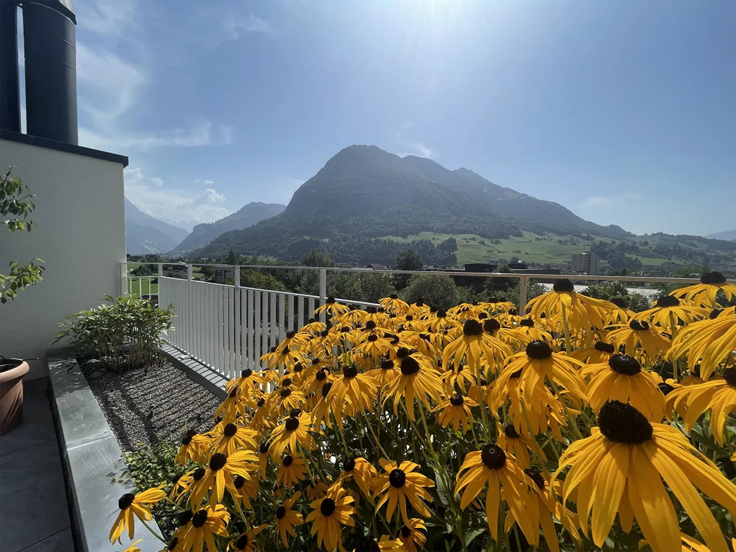 Appartamento ben tenuto di 5,5 stanze con studio e bellissima vista panoramica - Foto 12 di 17